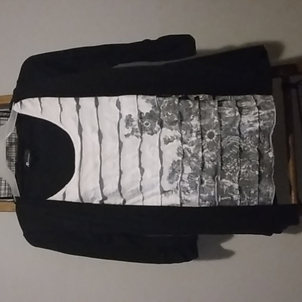 Women's blouse with sweater